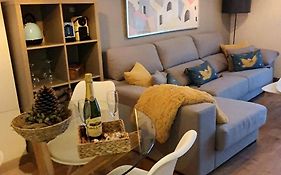 El Unico Apartment With Jacuzzi And Art